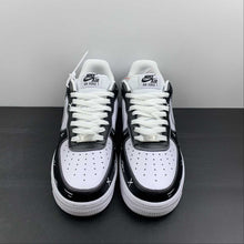 Cargar imagen en el visor de la galería, Air Force 1 07 Low Kaws Black White Customised 36-45 CW2288-777