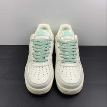 Cargar imagen en el visor de la galería, Air Force 1 07 Low Beige Moon 315122 707