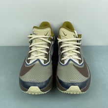 Cargar imagen en el visor de la galería, Zoom fly6 Light Bone Cave Stone Blue Void Burgundy Crush HV4366-072