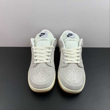 Cargar imagen en el visor de la galería, SB Dunk Low Beige Wine Red HC0808-100