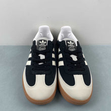 Cargar imagen en el visor de la galería, Adidas Samba OG Core Black Wonder White Metallic Silver IE5836