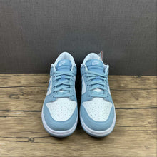 Cargar imagen en el visor de la galería, SB Dunk Low Essential Paisley Pack Worn Blue White DH4401-101