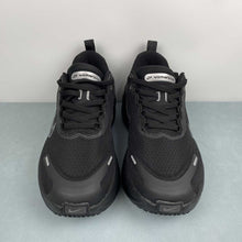 Cargar imagen en el visor de la galería, Nike Zoom Vomero PLUS Black Carbon Grey HV8150-003