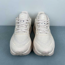 Cargar imagen en el visor de la galería, Nike Vomero Premium Beige HQ2050-835