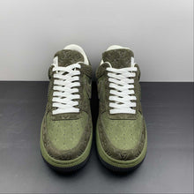 Cargar imagen en el visor de la galería, Louis Vuitton Trainer Snaker x Air Force 1 Green Camo LK0229