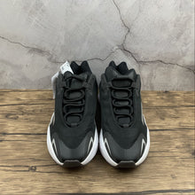 Cargar imagen en el visor de la galería, Adidas Yeezy Boost 700 MNVN Black White FV4445