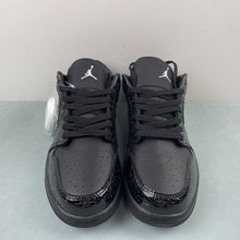 Cargar imagen en el visor de la galería, Air Jordan 1 Low Black Croc White Metallic Silver HJ7743-010
