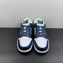 Cargar imagen en el visor de la galería, SB Dunk Low Dark Blue Grey Mean Green White 309431-031