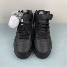 Cargar imagen en el visor de la galería, Air Force 1 07 Mid Black White HK5622-955