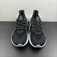 Cargar imagen en el visor de la galería, Adidas Ultraboost Light Core Black Crystal White GY9351