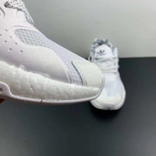 Cargar imagen en el visor de la galería, Adidas Day Jogger Boost Cloud White Core Black FX6170