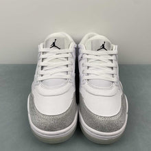 Cargar imagen en el visor de la galería, Air Jordan 4 RM White Silver Gray HQ3441-111