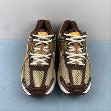 Cargar imagen en el visor de la galería, Zoom Vomero 5 Wheat Grass Gold Suede FB9149-700