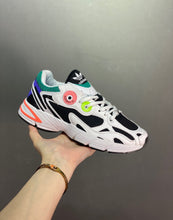 Cargar imagen en el visor de la galería, Adidas Astir White Black Acid Red GY1122