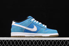 Cargar imagen en el visor de la galería, SB Dunk Low Pro Blue White Street Fighter Chun Li 304292-405