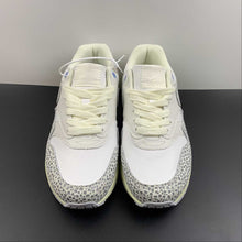 Cargar imagen en el visor de la galería, Air Max 1 Safari Summit White Phantom FB5059-100