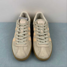 Cargar imagen en el visor de la galería, Adidas Bermuda White Panton Gum4 GY7388