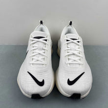 Cargar imagen en el visor de la galería, ZoomX Invincible Run FK 3 Summit White Sail Coconut Milk Black DR2660-102