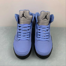 Cargar imagen en el visor de la galería, Air Jordan 5 Retro UNC University Blue Black White DV1310-401