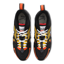 Cargar imagen en el visor de la galería, Air VaporMax Evo Black Red Orange DB0159-001
