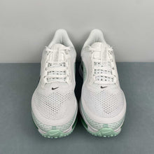 Cargar imagen en el visor de la galería, Pegasus Premium White Metallic Silver Mint Foam Cannon HQ2593-103