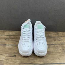 Cargar imagen en el visor de la galería, Air Force 1 Low Shadow Swoosh White Black DV3455-100
