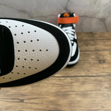 Cargar imagen en el visor de la galería, Air Force 1 07 Mid White Black Orange 554724 058