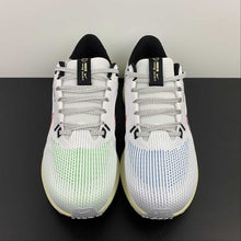 Cargar imagen en el visor de la galería, Air Zoom Pegasus 40 White Passionate Red Shy Blue FJ1051-100