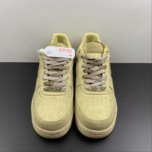 Cargar imagen en el visor de la galería, Air Force 1 Low NAI-KE Tan Canvas Light Gum DV4247-211