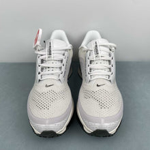 Cargar imagen en el visor de la galería, Pegasus Premium Run Pack Platinum Tint Sail Black IH2288-001