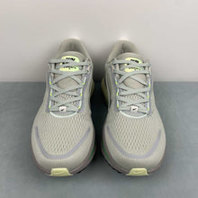 Cargar imagen en el visor de la galería, Nike Zoom Vomero 18 Grey Fluorescent Green HM6803-002