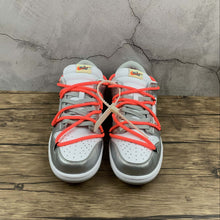 Cargar imagen en el visor de la galería, Dunk Low LTHR OW FUTURA Silver White CT0856-100