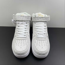 Cargar imagen en el visor de la galería, Air Force 1 07 Mid X Louis Vuitton White LD0212