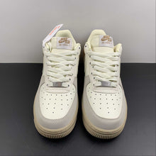 Cargar imagen en el visor de la galería, Air Force 1 07 Low White Navy Blue Brown BS8871-107