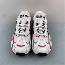 Cargar imagen en el visor de la galería, Adidas Ozweego OG W Cloud White Better Scarlet Silver Metallic IG6197