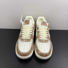Cargar imagen en el visor de la galería, Air Force 1 Low Brown White Black BX5815-536