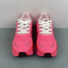 Cargar imagen en el visor de la galería, Nike Vomero Premium Dk Orange Plum Red FN8453-016