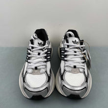 Cargar imagen en el visor de la galería, Adidas Adistar XLG Core Black Metallic Silver Off White IH3381