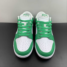 Cargar imagen en el visor de la galería, SB Dunk Low Celtics White Green Black FN3612-300