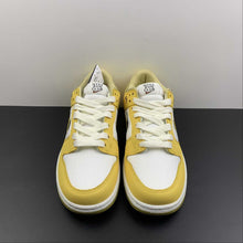 Cargar imagen en el visor de la galería, SB Dunk Low Sun Club White Yellow DV1681-100