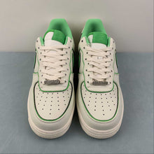 Cargar imagen en el visor de la galería, Air Force 1 07 Low SU19 White Green UH8958-022