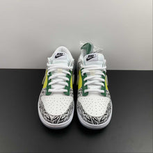 Cargar imagen en el visor de la galería, SB Dunk Low Doernbecher Zoe White Black Green Yellow DR7305-100