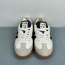 Cargar imagen en el visor de la galería, 101 Dalmatians x Adidas Samba Penny KJ5990