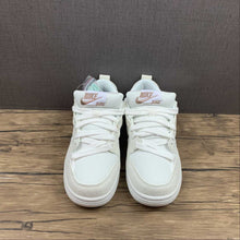 Cargar imagen en el visor de la galería, SB Dunk Low Disrupt 2 Pale Ivory Sail Venice Light Madder Root DH4402-100