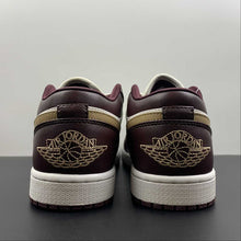 Cargar imagen en el visor de la galería, Air Jordan 1 Low Shadow Brown Sail Brown Kelp DC0774-200