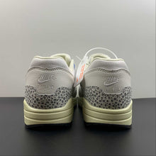 Cargar imagen en el visor de la galería, Air Max 1 Safari Summit White Phantom FB5059-100