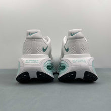 Cargar imagen en el visor de la galería, Nike Vomero Premium White Grass Green FN8453-022