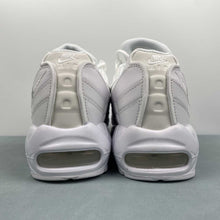 Cargar imagen en el visor de la galería, Air Max 95 Essential White Grey Fog CT1268-100