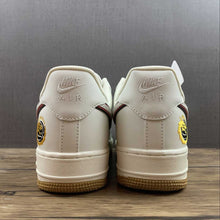 Cargar imagen en el visor de la galería, Air Force 1 07 Low Dragon Rice White Yellow Red CH9686-668