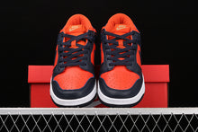 Cargar imagen en el visor de la galería, SB Dunk Low SP Orange Marine CU1727-800